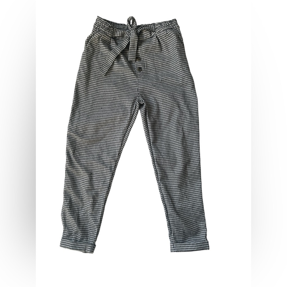H&M girls size 10/12 Black and White Checkered Pants